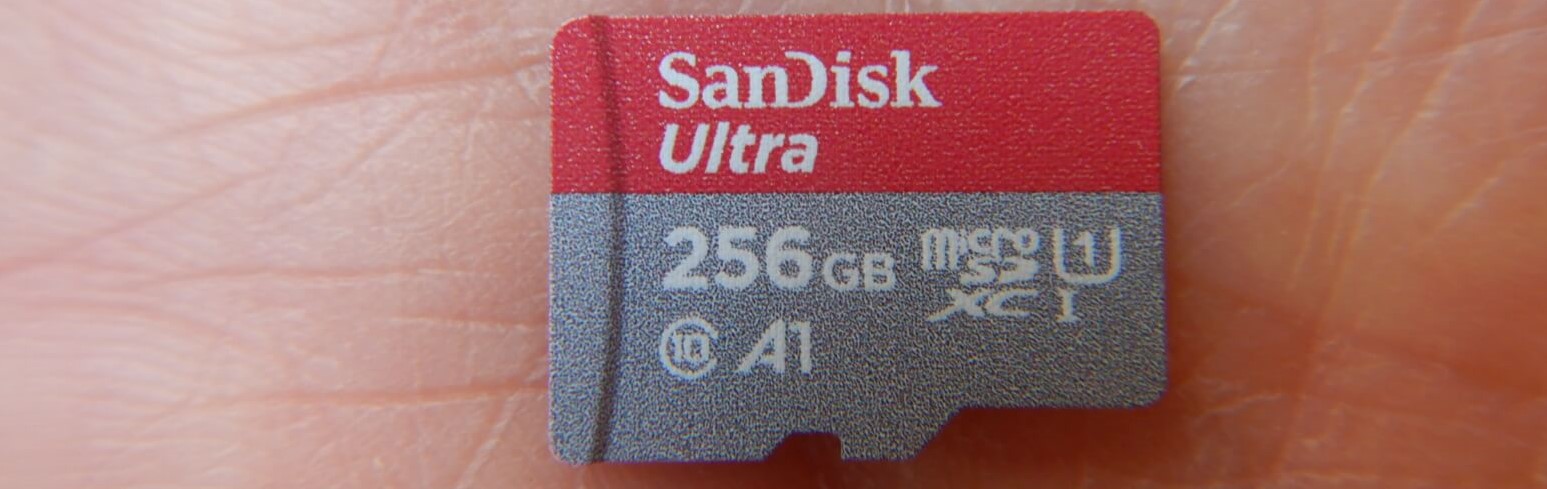 256GBのMicroSDカード